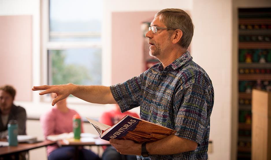 photo of Henry Thurston-Griswald teaching