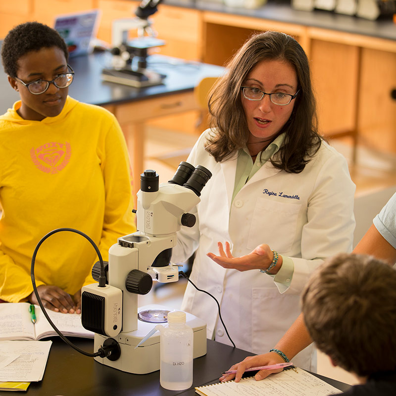 photo of bioinformatics lab