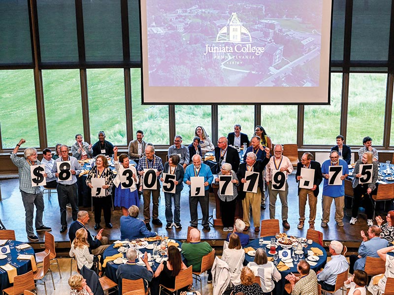 photo of alumni weekend&rsquo;s all class dinner