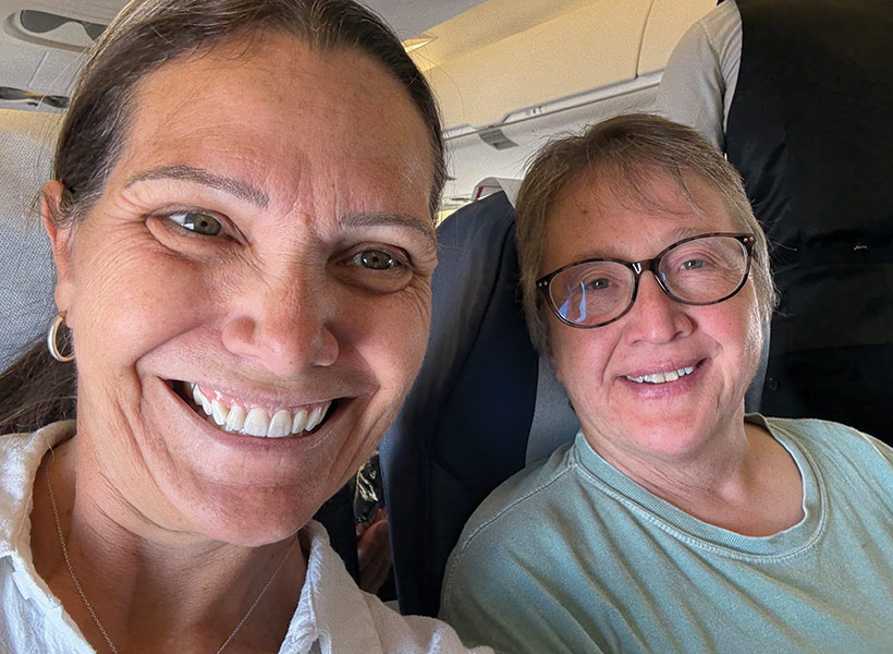 photo of Jessica J. Robertson ’94 and JoAnn H. Goshorn ’81