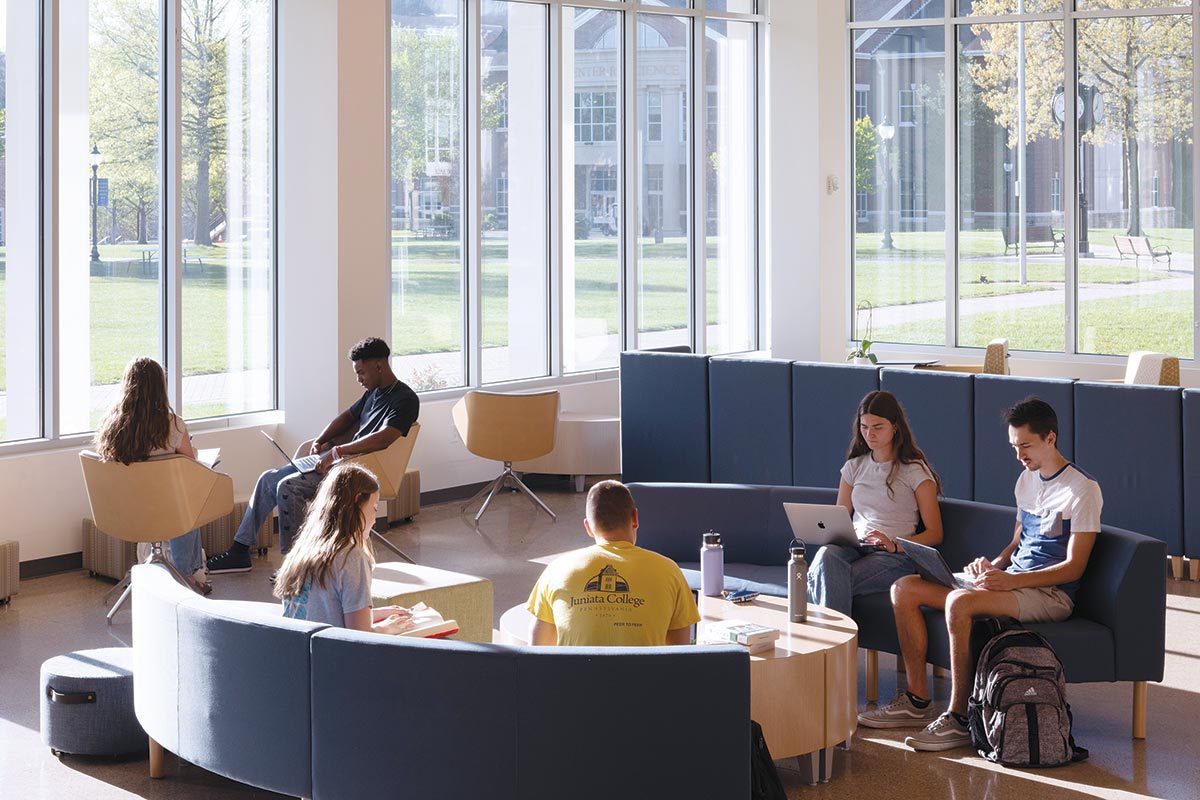 photo of students in the learning commons